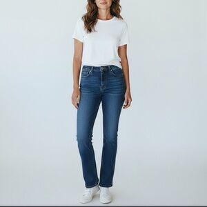 % Vintage DKNY Denim Boot Cut Jeans Size 4